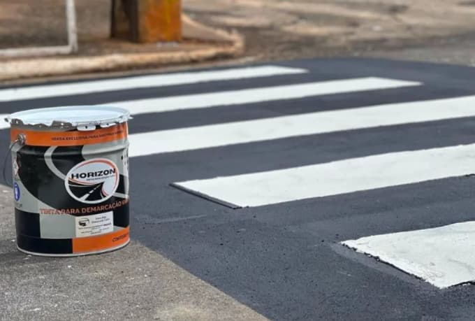 Tinta faixa de pedestre: a solução para uma sinalização viária segura e eficiente