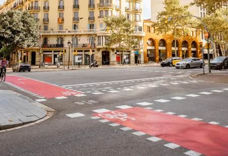 Benefícios das tintas à base de solvente para concreto e asfalto